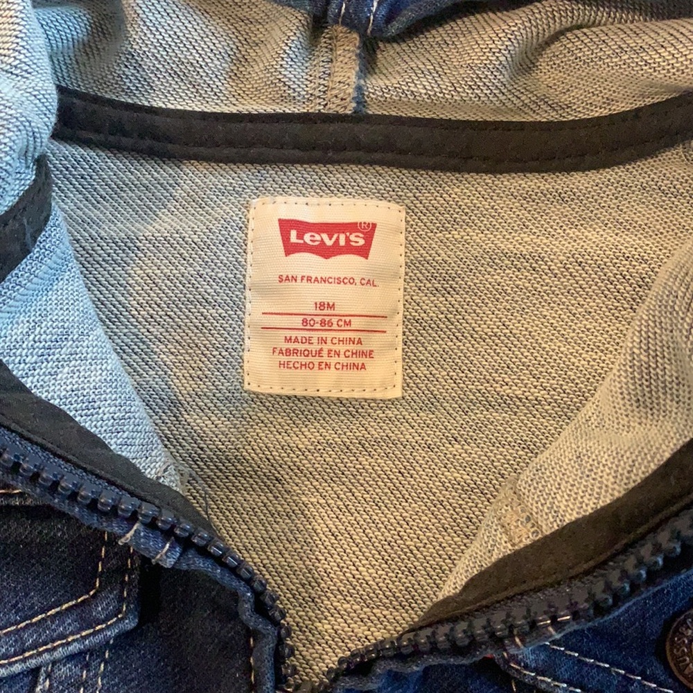 Levi’s Jacket - Picture 3 of 3